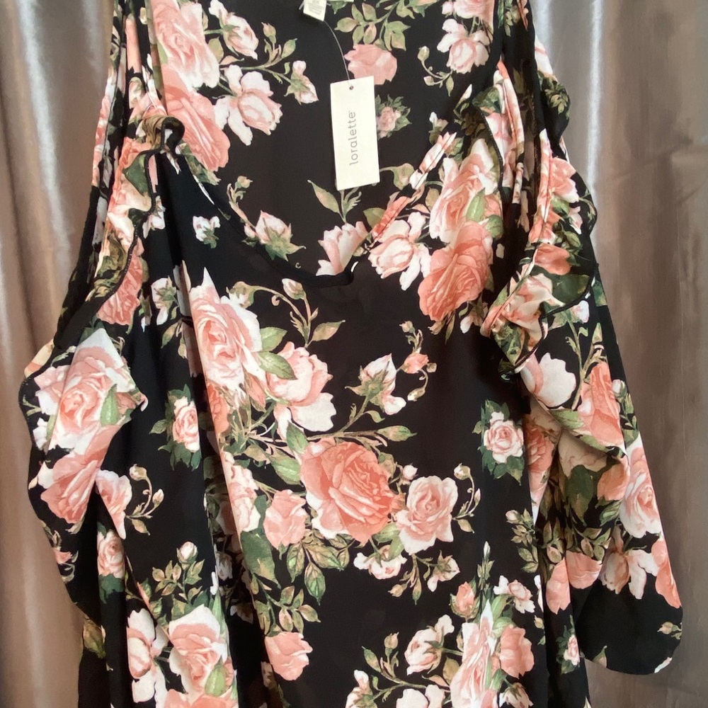 Floral off the shoulders shirt
